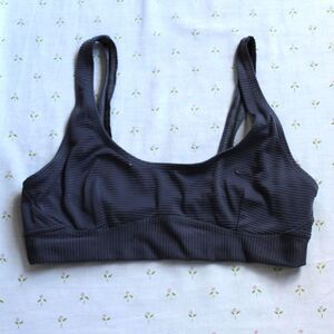 Nike Dri-Fit Deep Purple Scoop Neck Sports Bra Size XS